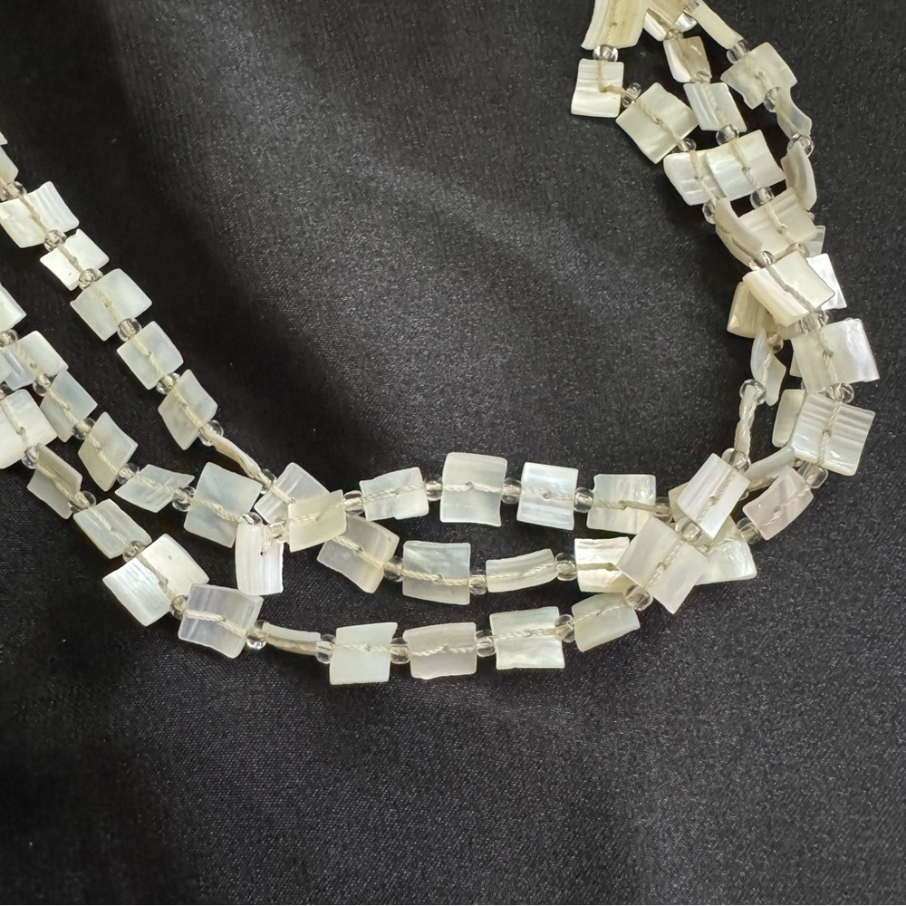 Vintage Authentic White Square Shell Necklace - image 2